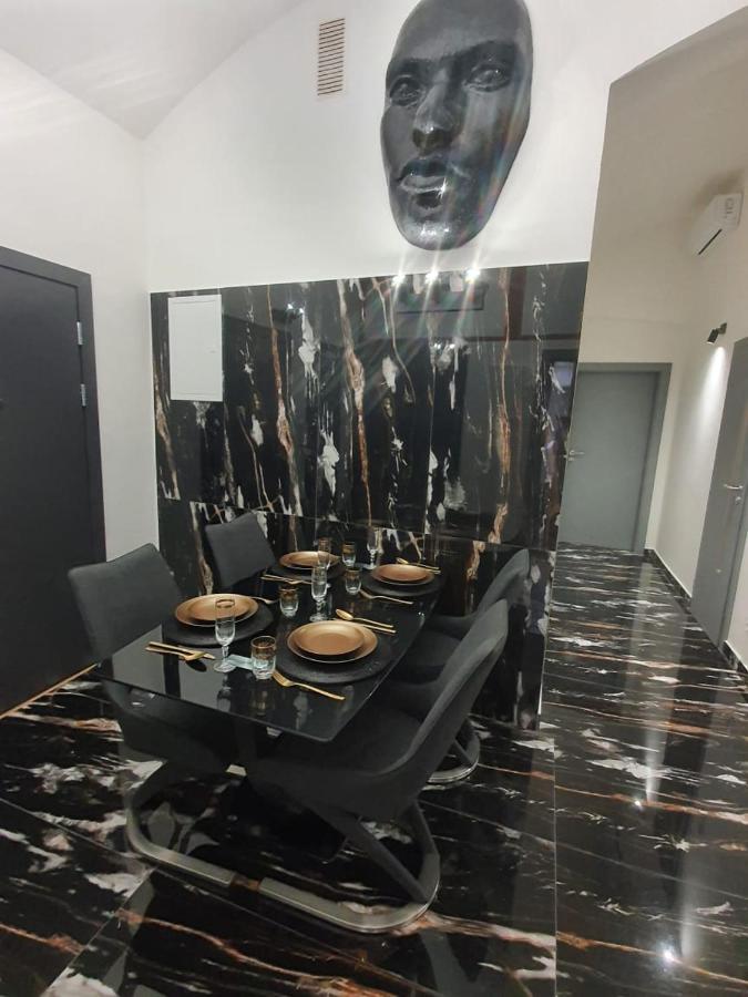 דירות קושיצה Monar Exclusive Center Free Parking In Garage מראה חיצוני תמונה
